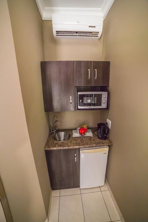 Beryl1 Guest House Klerksdorp Luaran gambar